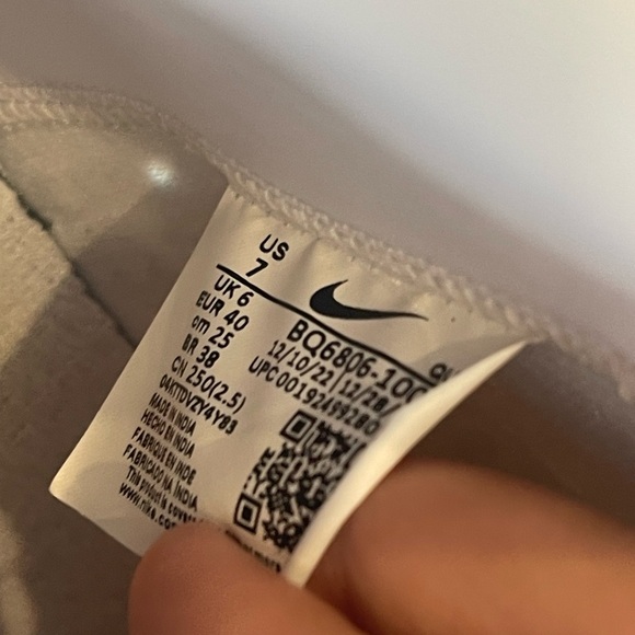 Nike Blazer Mid ‘77 VNTG - Size Women’s US 8.5, Men’s US 7 - Picture 10 of 12